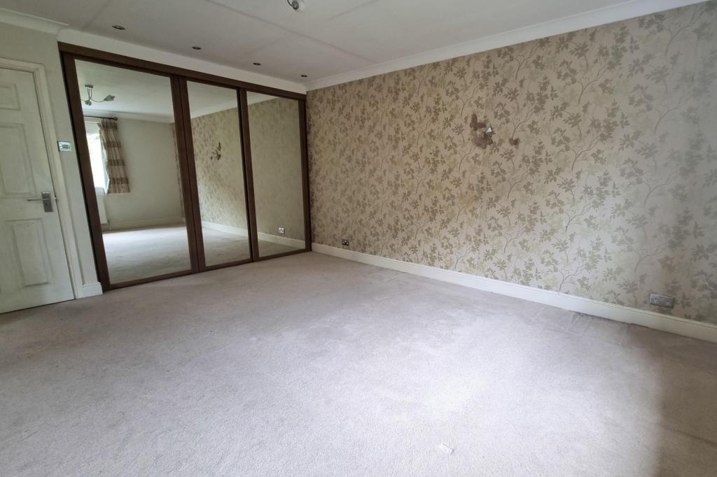 Bedroom 1 - Angle 2
