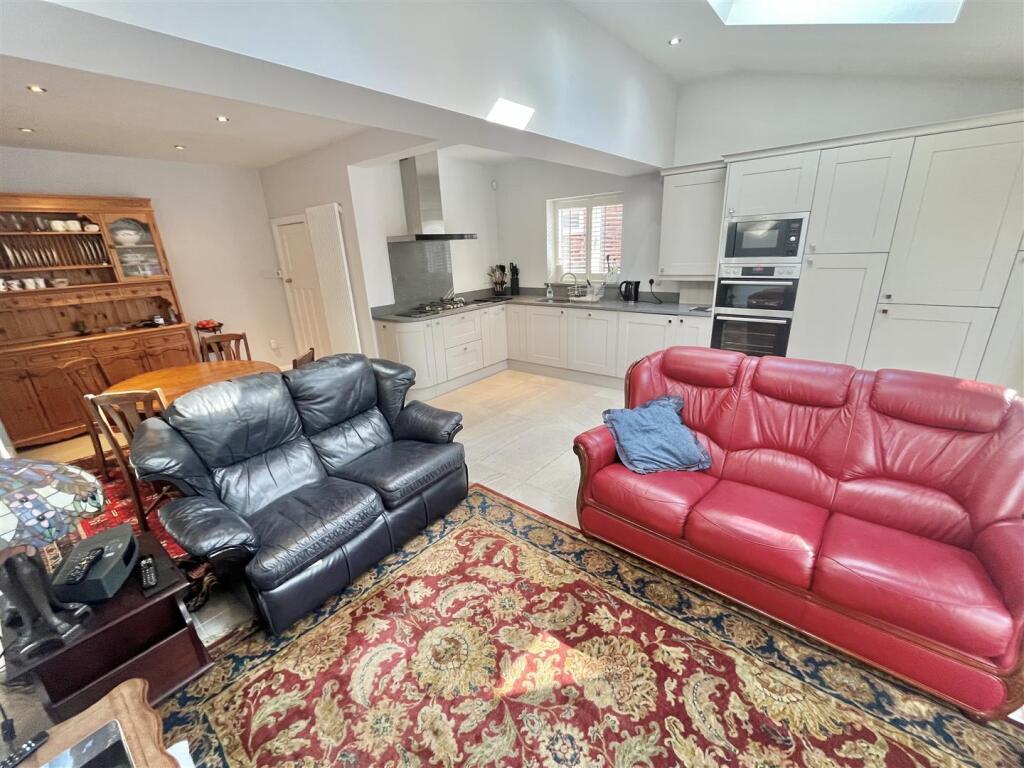 Open Plan Living Dining Kitchen Aspect 5