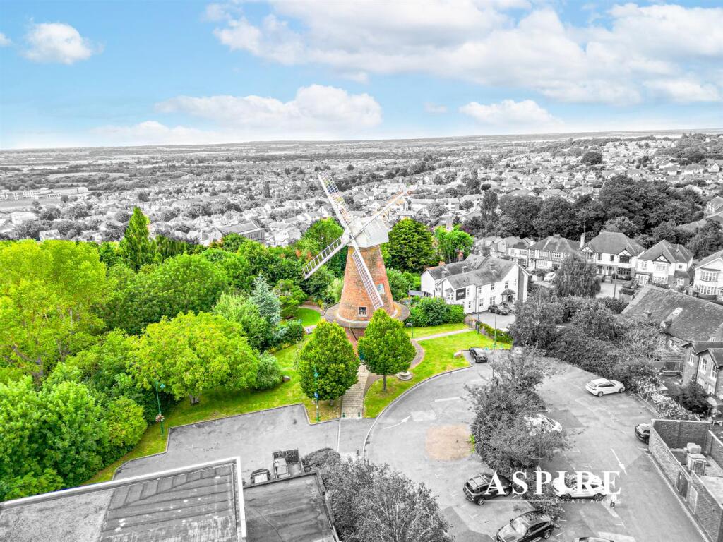 Aspire Estate Agents15.jpg