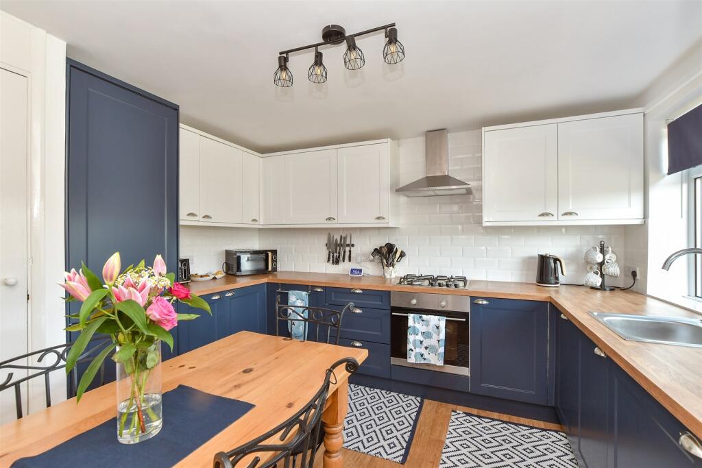 Kitchen/Breakfast Room