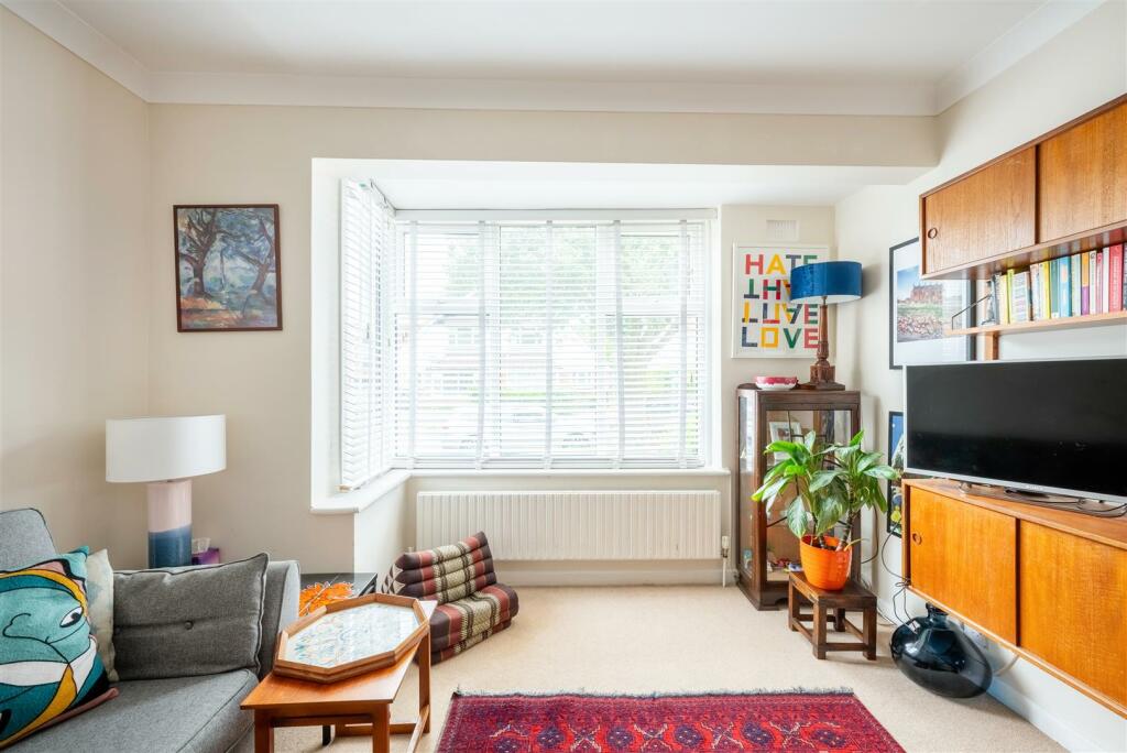 90 Mackie Avenue-8.jpg