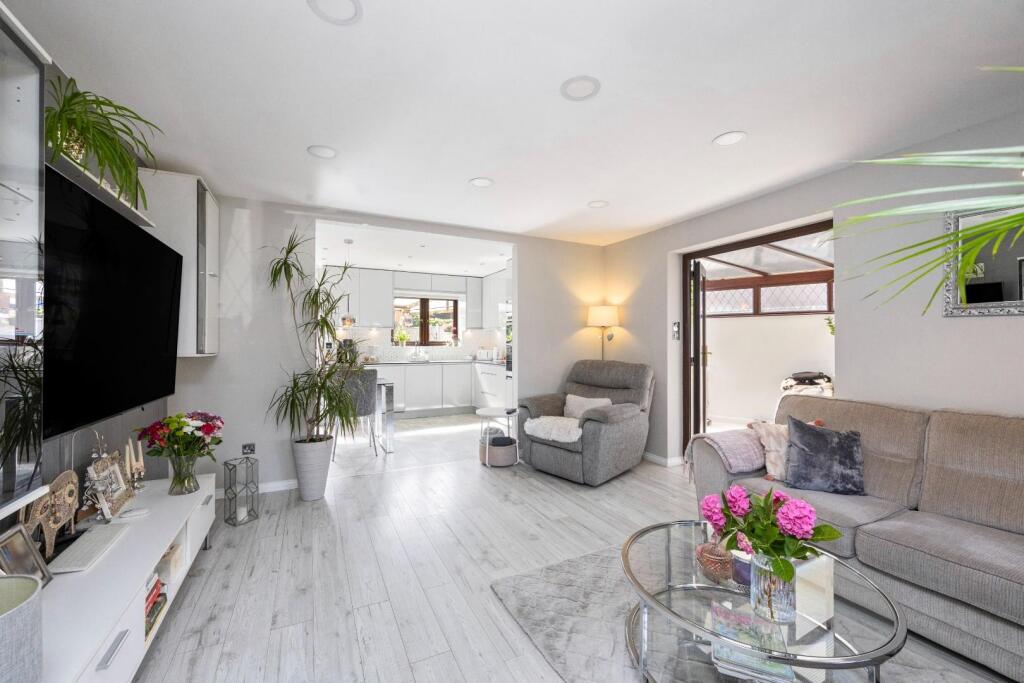 Hurstfield, 47-008.JPG