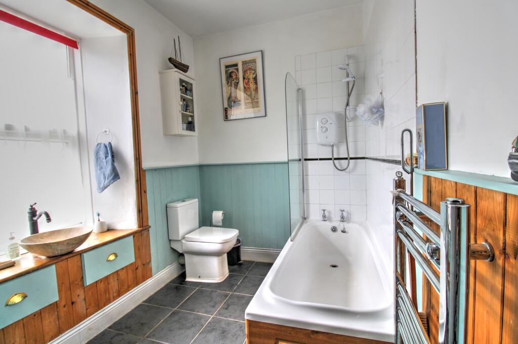 Family bathroom