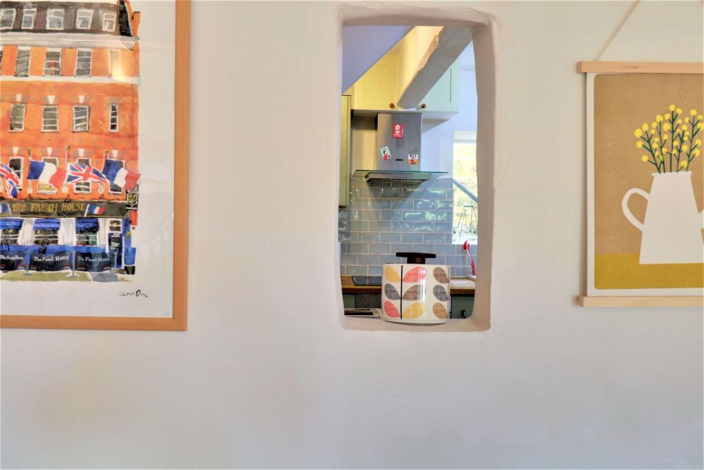 Lounge Diner to Kitchen