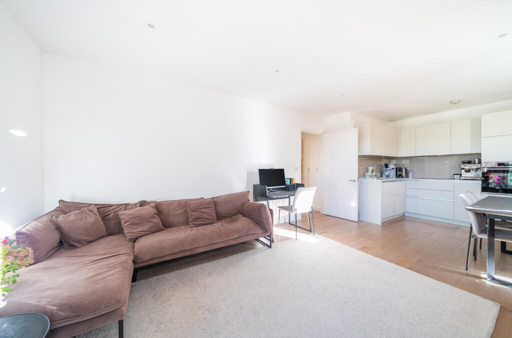 1362723-10-68e3dc...