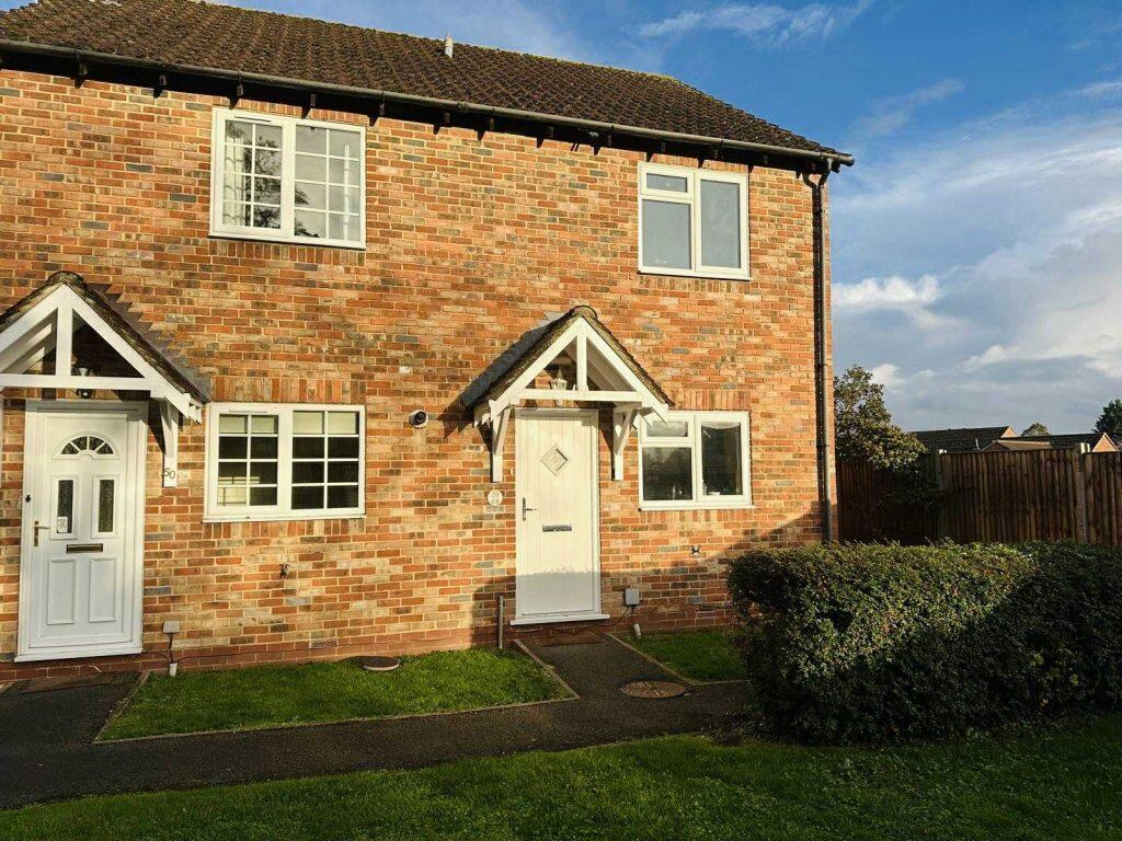 NIDEGGEN CLOSE, THATCHAM