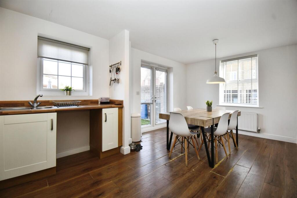 Dining Kitchen
