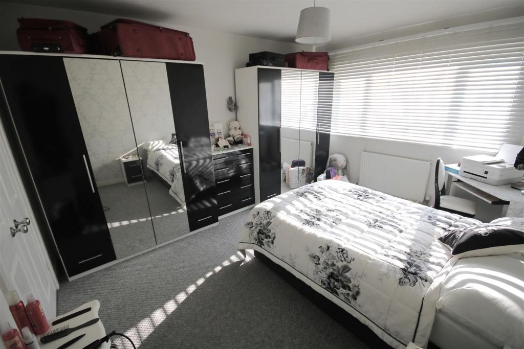 bed1.JPG