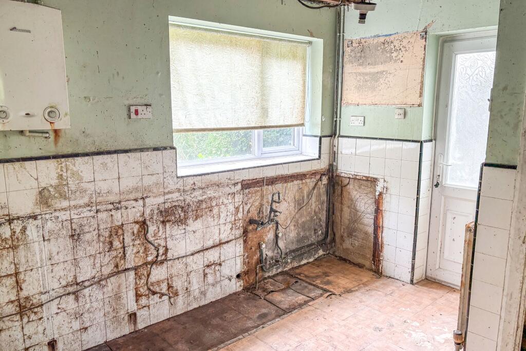 181 Ipswich Road, Colchester, Essex, CO4 0EL