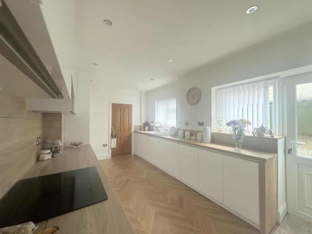 D7A7C8C2-7584-4A7E-A82B-71F066B6B4BA