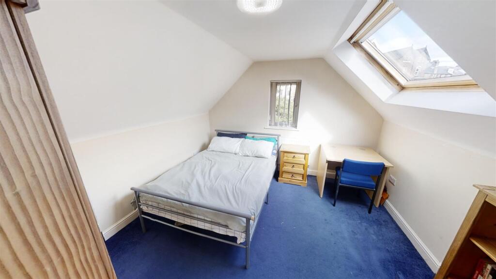 2-Harcourt-Crescent-Sheffield-S10-09192020_082858.