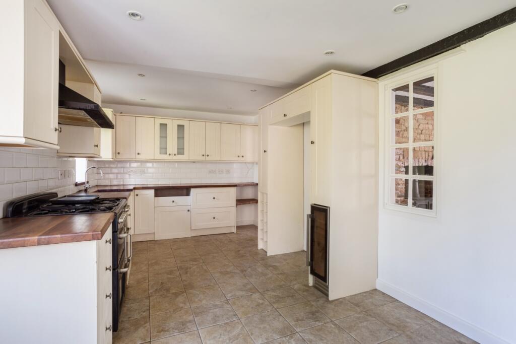 Blythe Cottage 31...