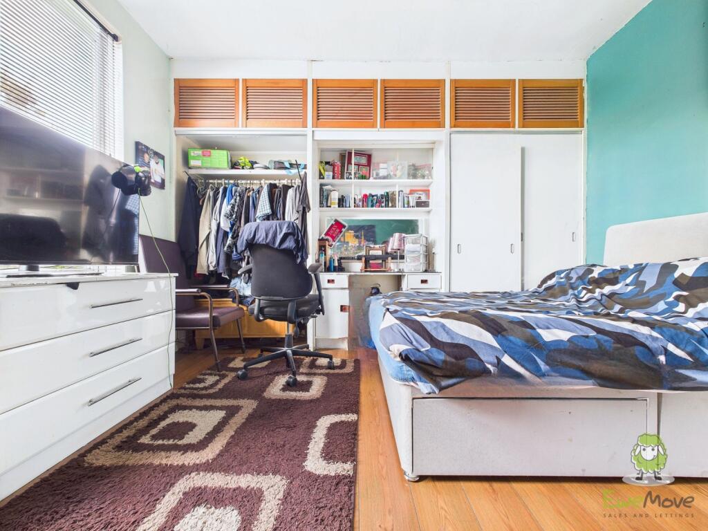 CAM01543G0-PR0138-STILL004