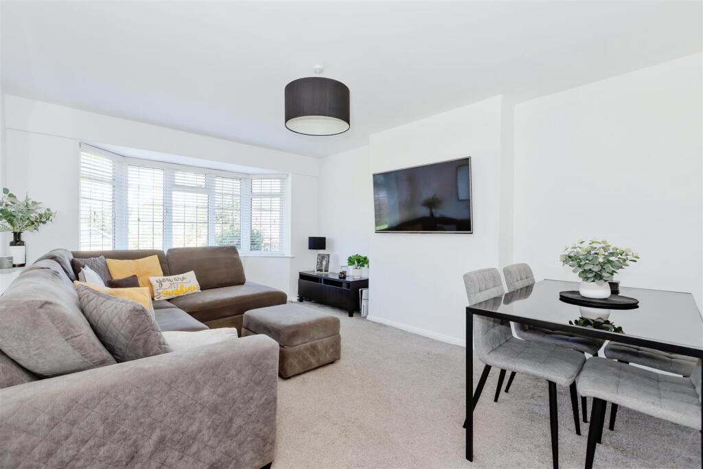 Robson Court_1.jpg