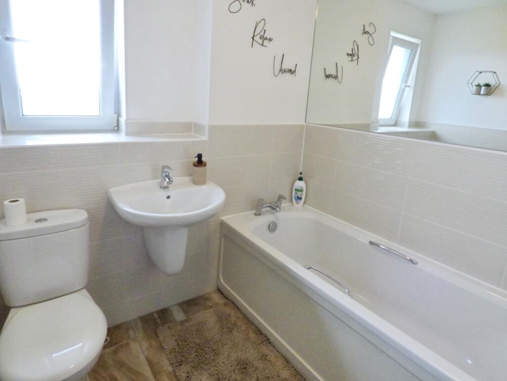 Bath/Shower Room