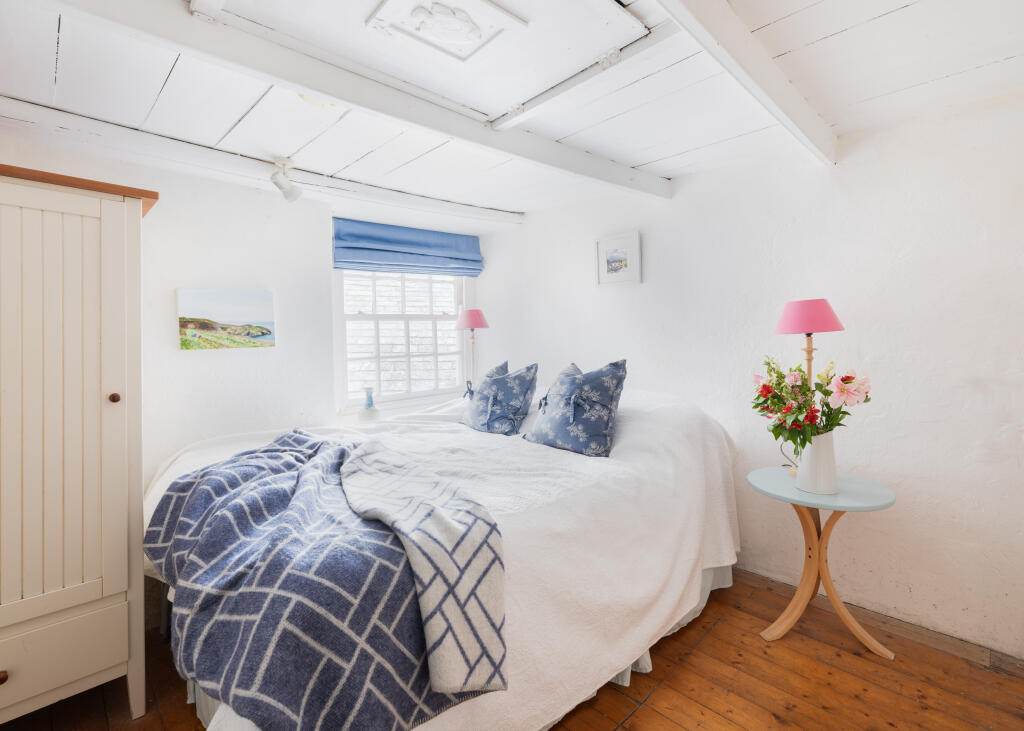 66aa4ef74c77b_The Shrimp-1