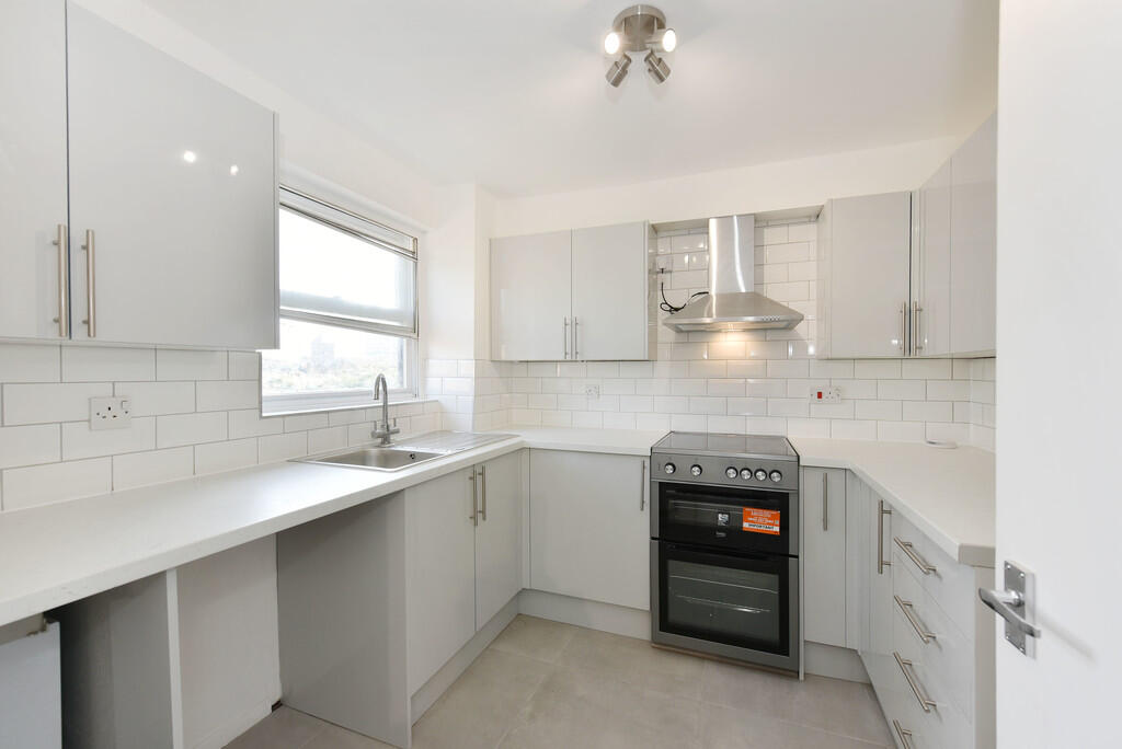 66 Edmestone Clos...