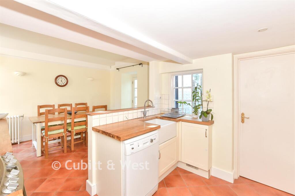 Kitchen/Breakfast Room