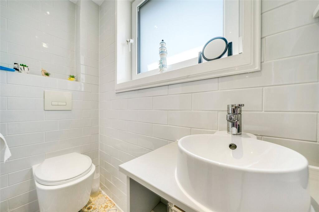 Ensuite
