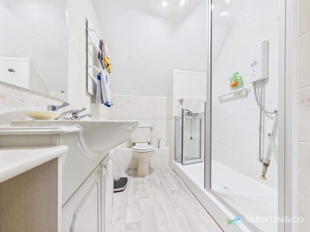 CAM02318G0-PR0451...