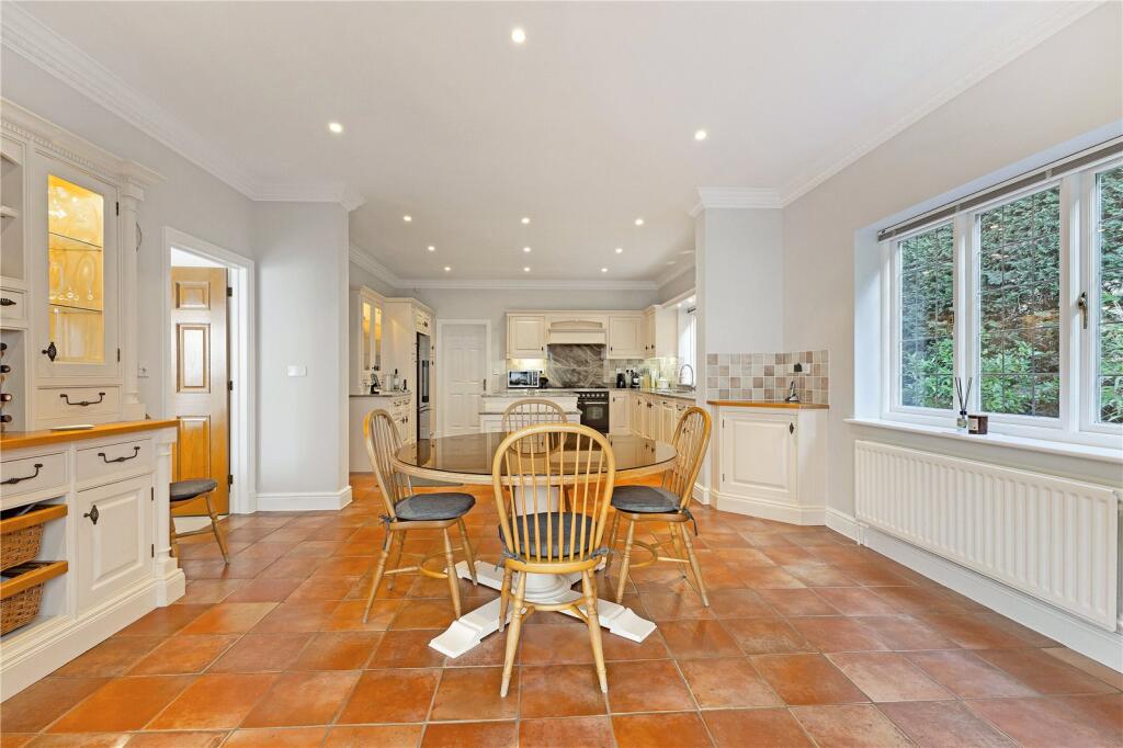 Kitchen/Breakfast