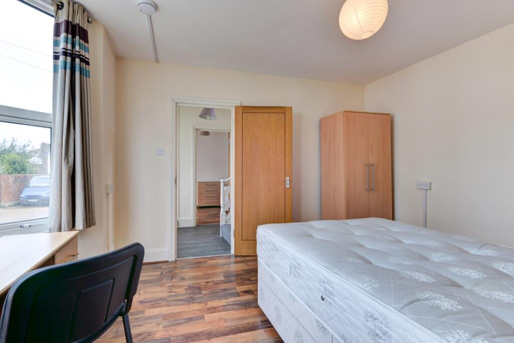 bed 2 (2)