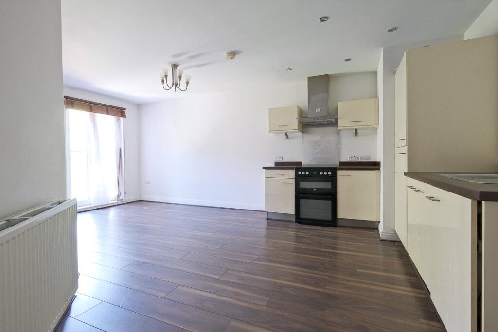 Living / Kitchen