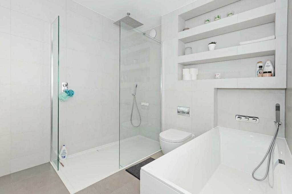 Ridgeway Close_9.jpg