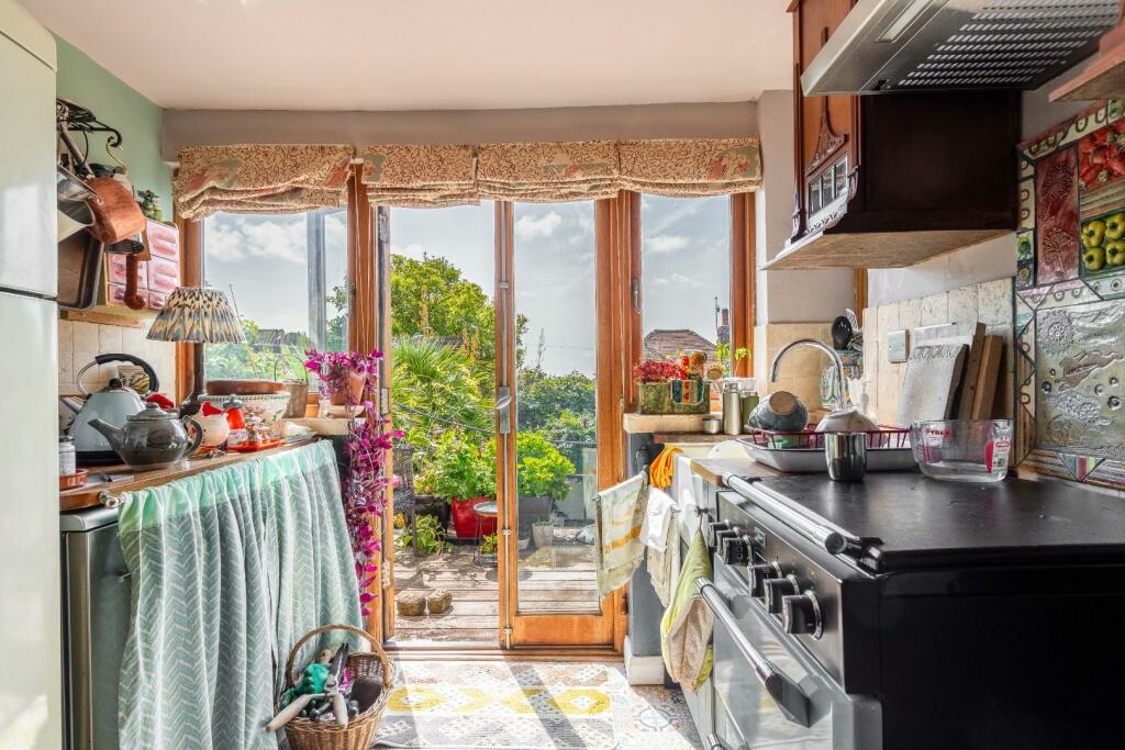 Hailsham Avenue -9.jpg