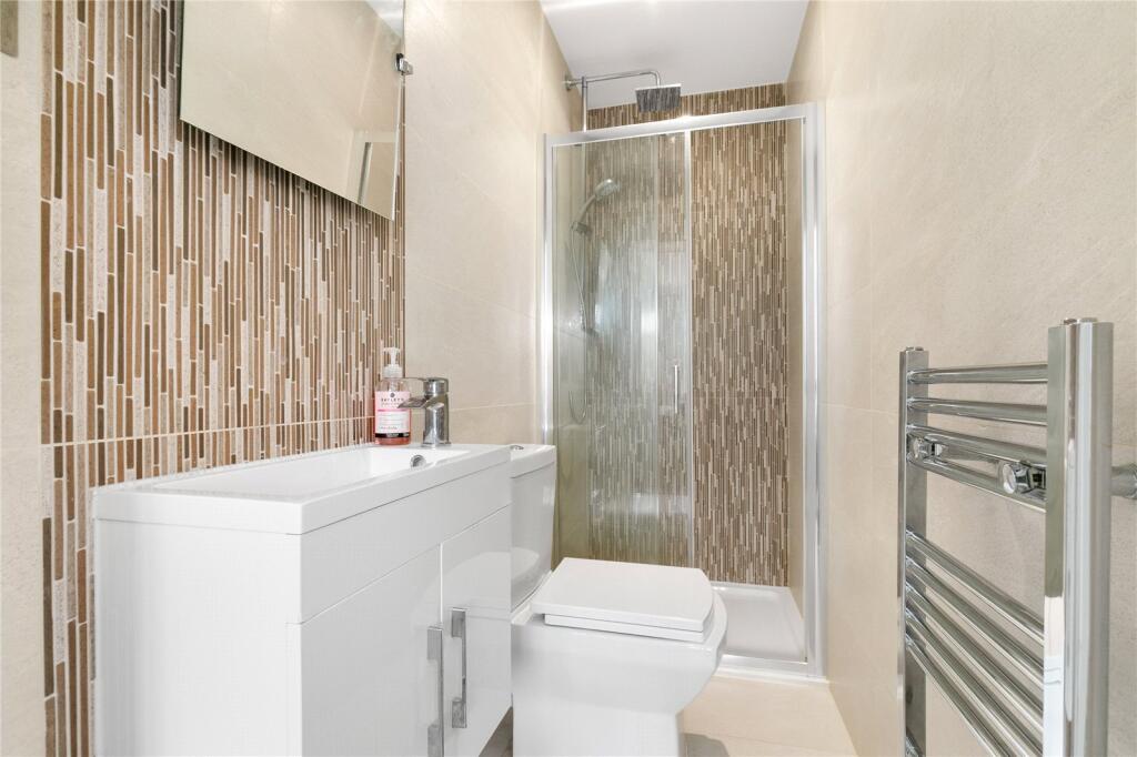 Bedroom 2 En-Suite