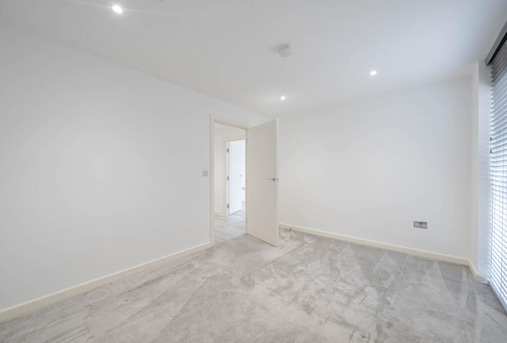 1376517-2-6911c98...