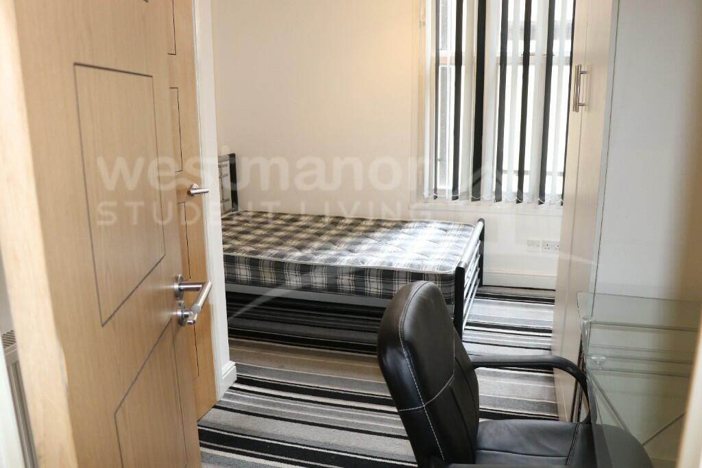 FLAT 3