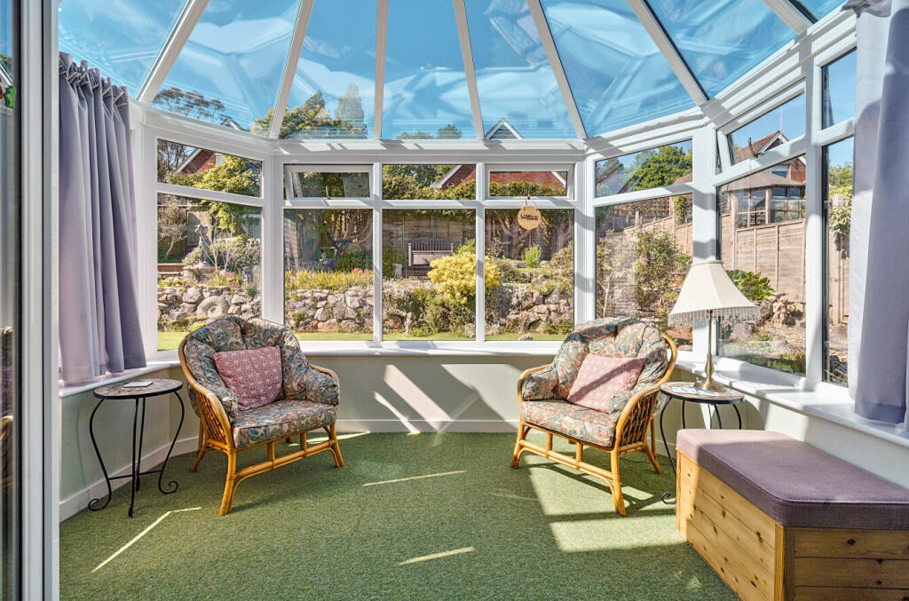 16-68239f817ba0f-...