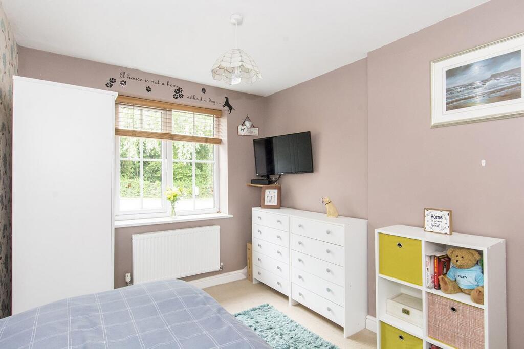 Annexe Bedroom Five Photo 2