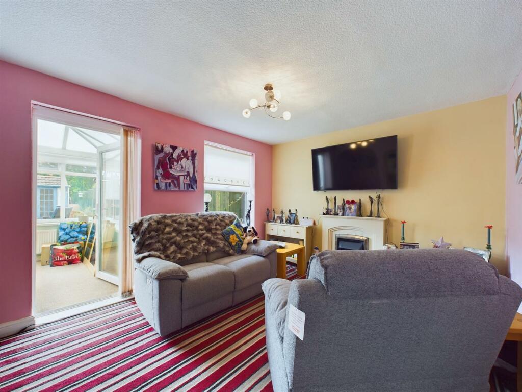 Lounge: