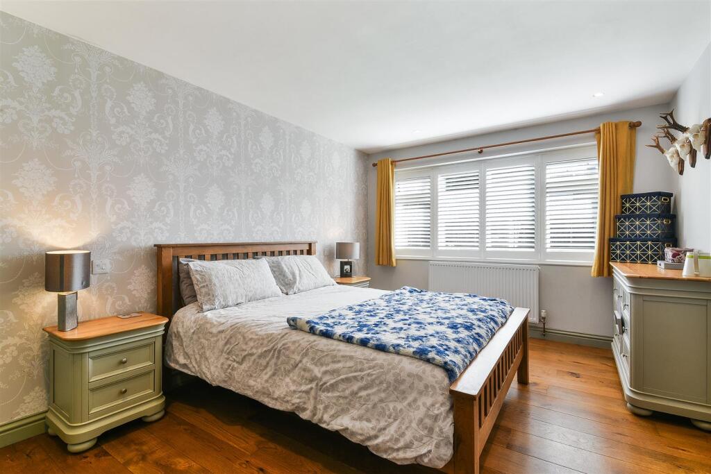 SALTASH CLOSE, 6- (2).jpg