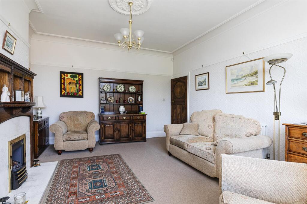 Bramleys Estate Agents - Le Marchant Avenue - Lind