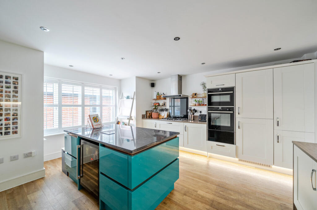 1339786-13-68a611...