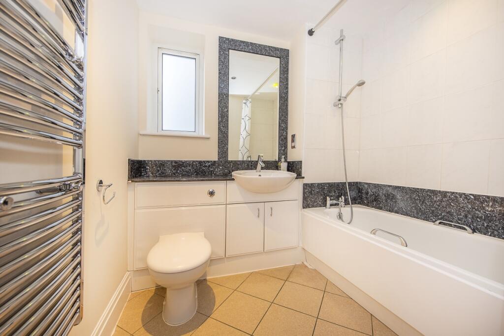 birchwood-house-4...