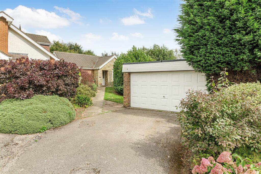 7 Church Close, Blackfordby