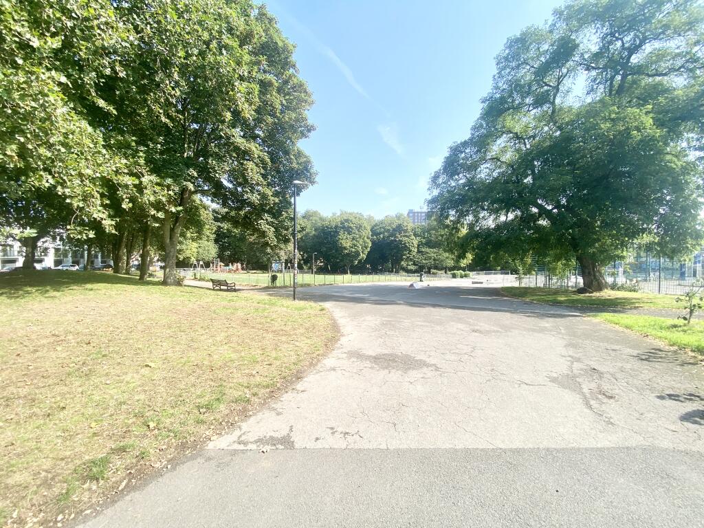 Photo 16