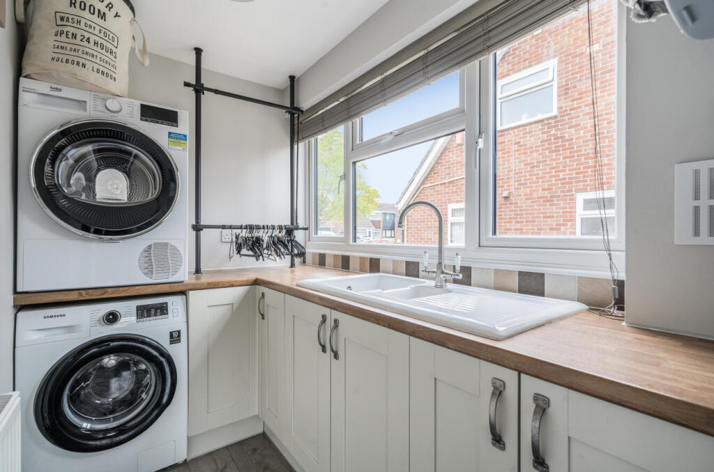 13408001768a497e3bfcaa