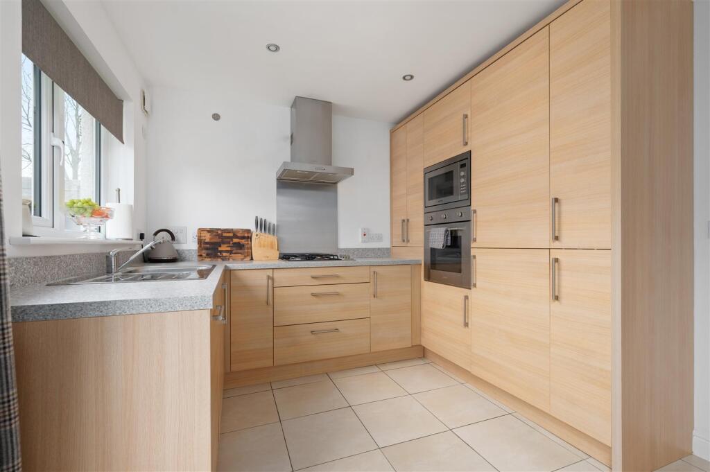 41 Middlebank Rise 013.JPG