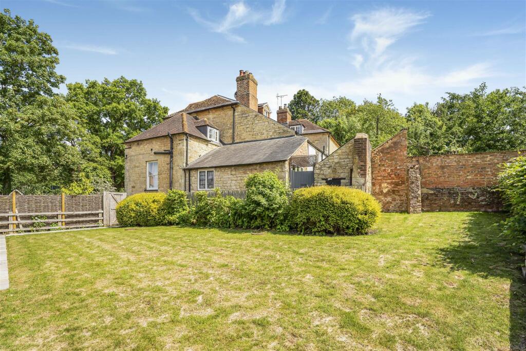 The Stables, 3a Gayton Road, Blisworth (58).JPG