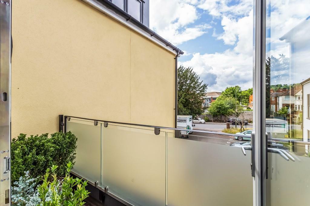 Flat-14-Boxhill-Apartments-4.jpg