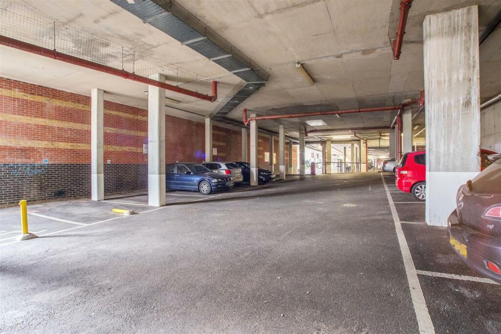 e53bd1a8-c29d-4ecc-b