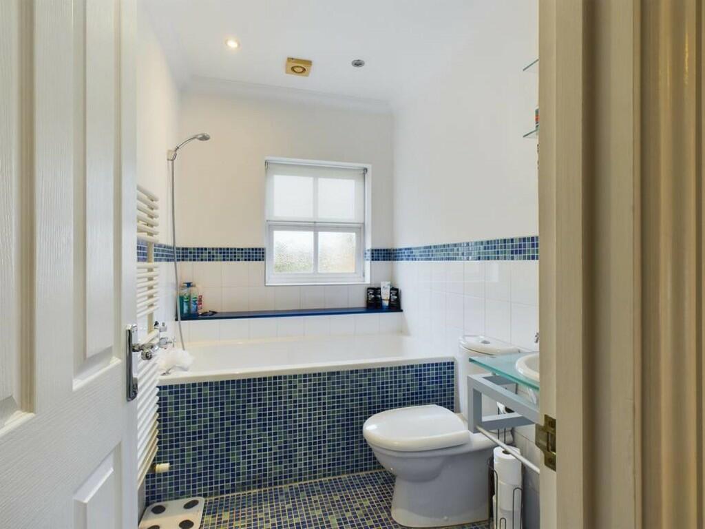Ensuite