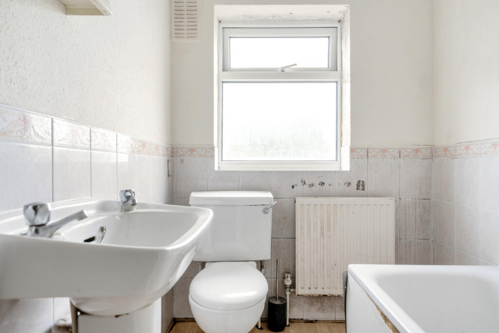 1298236-20-682b26...