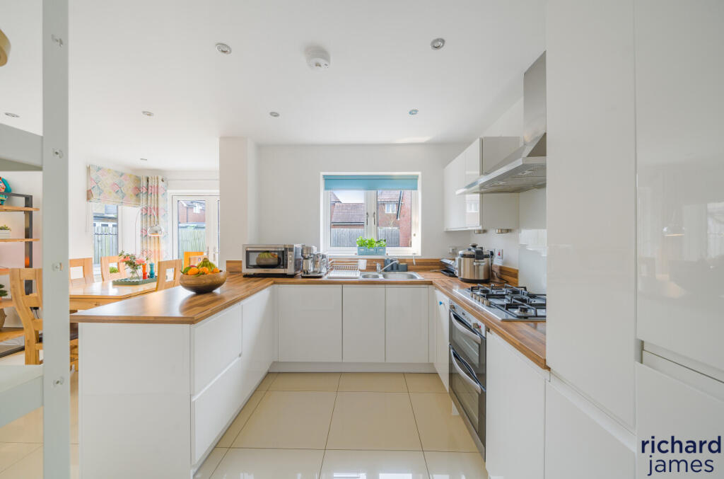 ede66e908789497b8c78656995b03d96