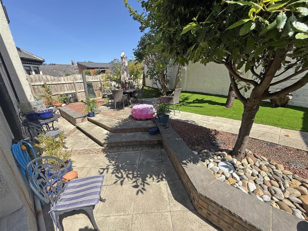 Back Garden angle 3.jpg